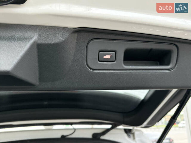 Белый Хонда Пасспорт, объемом двигателя 3.47 л и пробегом 50 тыс. км за 28000 $, фото 17 на Automoto.ua