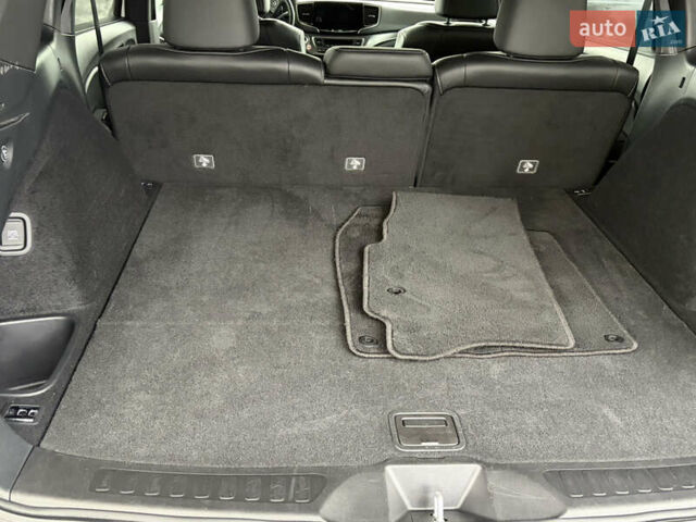 Белый Хонда Пасспорт, объемом двигателя 3.47 л и пробегом 50 тыс. км за 28000 $, фото 16 на Automoto.ua