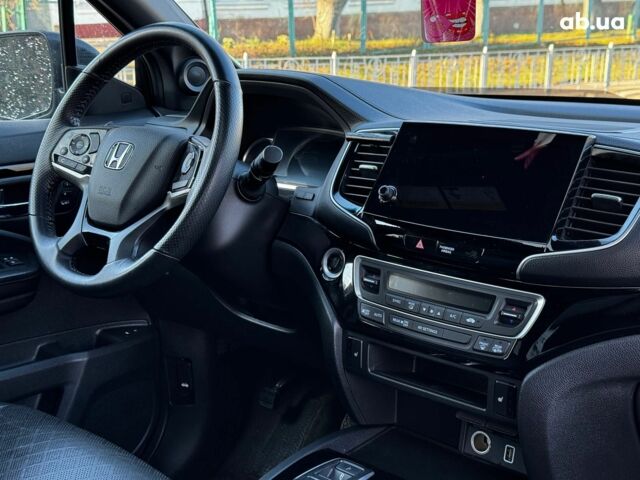 Черный Хонда Пасспорт, объемом двигателя 3.5 л и пробегом 159 тыс. км за 22490 $, фото 44 на Automoto.ua