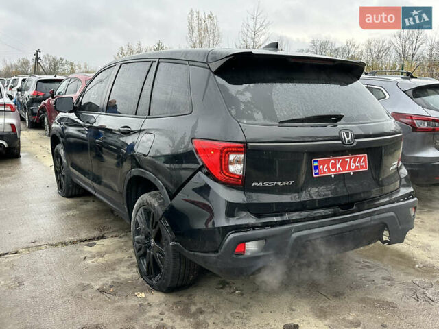 Черный Хонда Пасспорт, объемом двигателя 3.5 л и пробегом 113 тыс. км за 15700 $, фото 5 на Automoto.ua