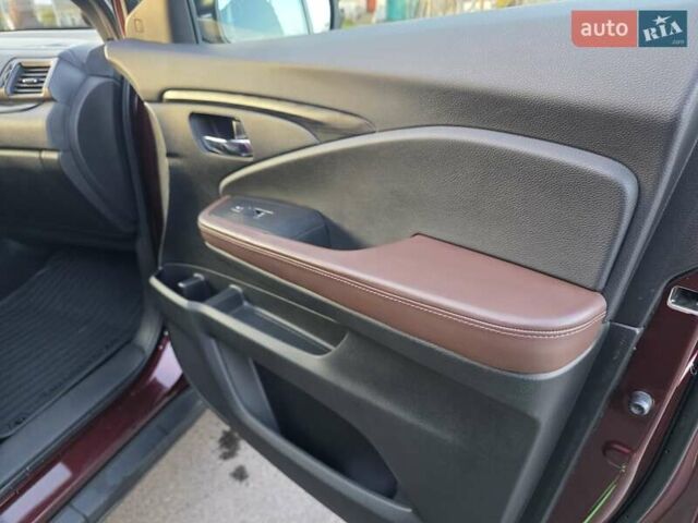 Красный Хонда Пасспорт, объемом двигателя 3.47 л и пробегом 87 тыс. км за 21999 $, фото 29 на Automoto.ua