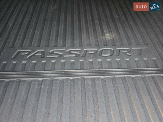 Красный Хонда Пасспорт, объемом двигателя 3.47 л и пробегом 87 тыс. км за 21999 $, фото 20 на Automoto.ua