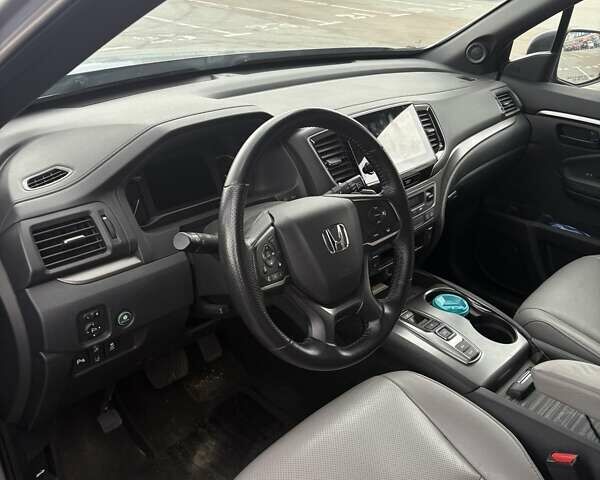 Серый Хонда Пасспорт, объемом двигателя 3.47 л и пробегом 57 тыс. км за 32000 $, фото 11 на Automoto.ua