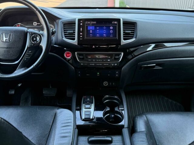 Белый Хонда Пилот, объемом двигателя 3.5 л и пробегом 74 тыс. км за 23000 $, фото 18 на Automoto.ua