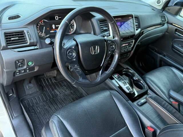 Белый Хонда Пилот, объемом двигателя 3.5 л и пробегом 74 тыс. км за 23000 $, фото 13 на Automoto.ua