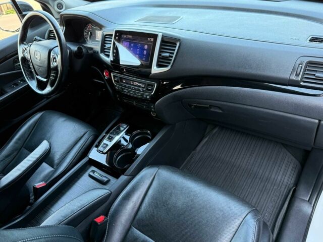 Белый Хонда Пилот, объемом двигателя 3.5 л и пробегом 74 тыс. км за 23000 $, фото 16 на Automoto.ua