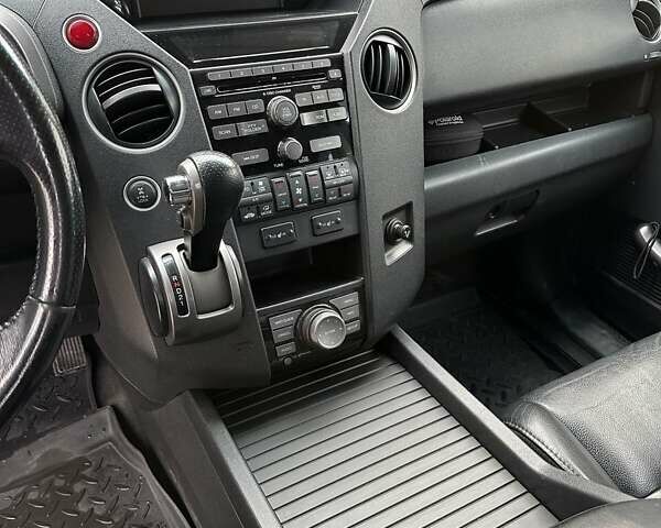 Белый Хонда Пилот, объемом двигателя 3.5 л и пробегом 288 тыс. км за 17530 $, фото 5 на Automoto.ua