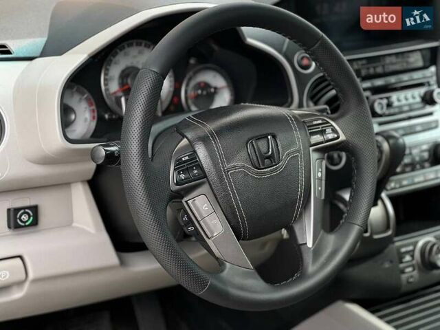 Хонда Пилот 2014 в Киеве на Automoto.ua Белый Хонда Пилот, объемом двигателя 3.5 л и пробегом 262 тыс. км за 12990 $, фото 28 на Automoto.ua