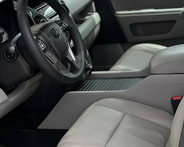 Хонда Пилот 2014 в Киеве на Automoto.ua Белый Хонда Пилот, объемом двигателя 3.5 л и пробегом 262 тыс. км за 12990 $, фото 25 на Automoto.ua