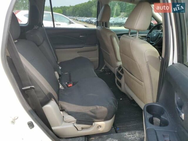 Білий Хонда Пілот, об'ємом двигуна 3.47 л та пробігом 132 тис. км за 2200 $, фото 10 на Automoto.ua