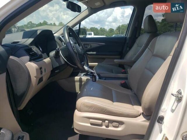 Хонда Пилот 2016 в Житомире на Automoto.ua Белый Хонда Пилот, объемом двигателя 3.47 л и пробегом 172 тыс. км за 4000 $, фото 7 на Automoto.ua