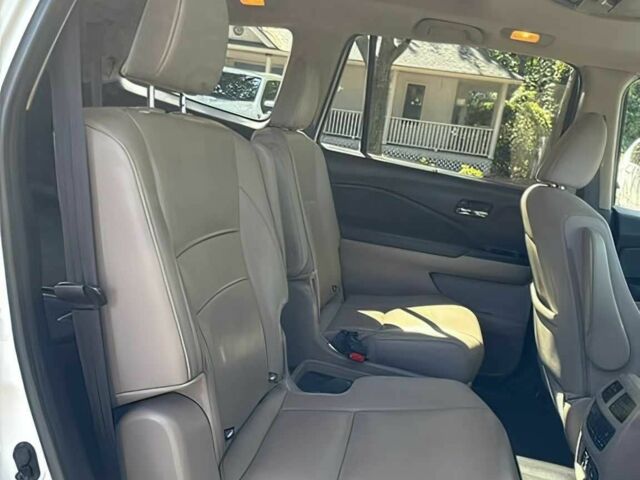 Белый Хонда Пилот, объемом двигателя 3.5 л и пробегом 70 тыс. км за 15000 $, фото 11 на Automoto.ua