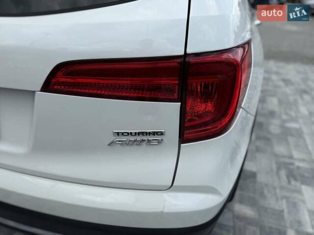Белый Хонда Пилот, объемом двигателя 3.47 л и пробегом 130 тыс. км за 23999 $, фото 9 на Automoto.ua
