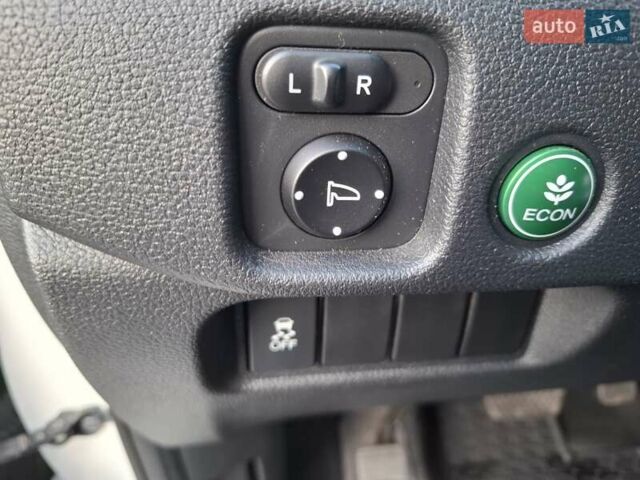 Білий Хонда Пілот, об'ємом двигуна 3.47 л та пробігом 50 тис. км за 21850 $, фото 24 на Automoto.ua
