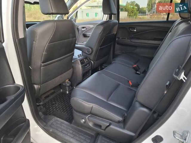 Білий Хонда Пілот, об'ємом двигуна 3.47 л та пробігом 50 тис. км за 21850 $, фото 21 на Automoto.ua