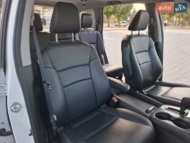 Білий Хонда Пілот, об'ємом двигуна 3.47 л та пробігом 50 тис. км за 21850 $, фото 20 на Automoto.ua