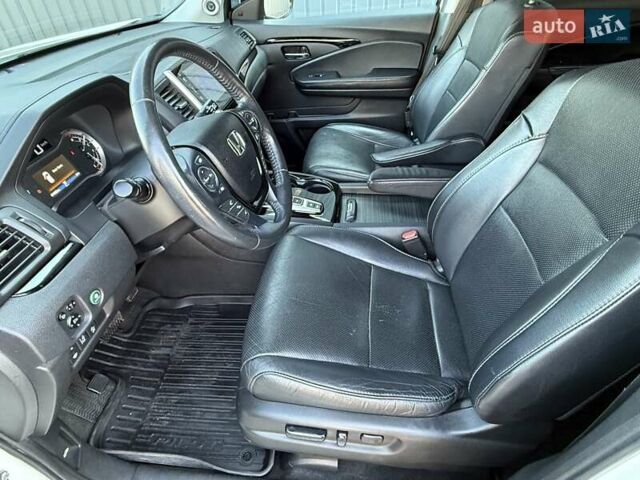 Белый Хонда Пилот, объемом двигателя 3.47 л и пробегом 74 тыс. км за 24300 $, фото 46 на Automoto.ua