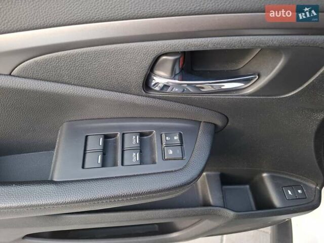 Білий Хонда Пілот, об'ємом двигуна 3.47 л та пробігом 50 тис. км за 21850 $, фото 23 на Automoto.ua