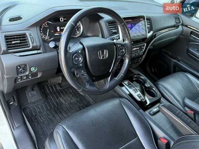 Белый Хонда Пилот, объемом двигателя 3.47 л и пробегом 74 тыс. км за 24300 $, фото 52 на Automoto.ua