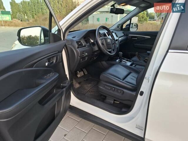 Білий Хонда Пілот, об'ємом двигуна 3.47 л та пробігом 50 тис. км за 21850 $, фото 9 на Automoto.ua