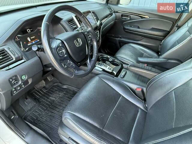 Белый Хонда Пилот, объемом двигателя 3.47 л и пробегом 74 тыс. км за 24300 $, фото 48 на Automoto.ua