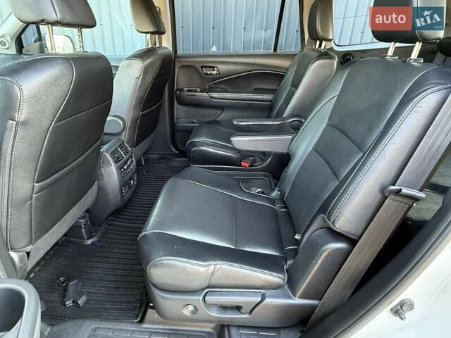 Белый Хонда Пилот, объемом двигателя 3.47 л и пробегом 74 тыс. км за 24300 $, фото 59 на Automoto.ua