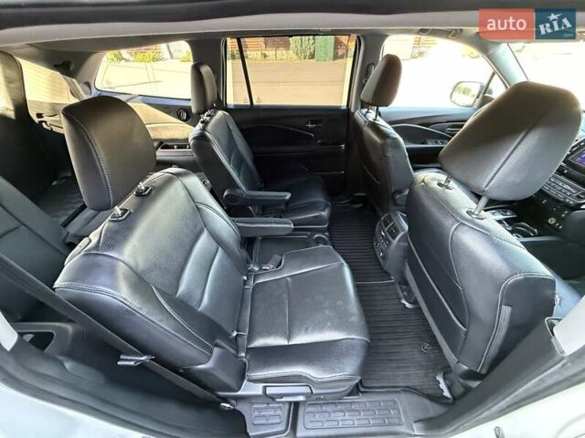 Белый Хонда Пилот, объемом двигателя 3.47 л и пробегом 74 тыс. км за 24300 $, фото 64 на Automoto.ua