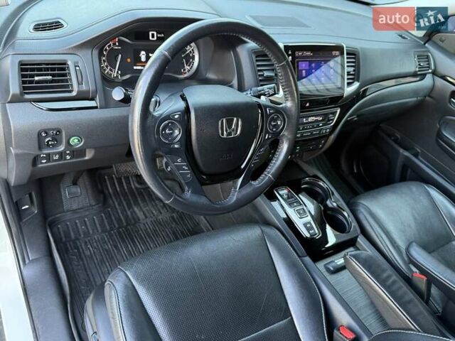 Белый Хонда Пилот, объемом двигателя 3.47 л и пробегом 74 тыс. км за 24300 $, фото 54 на Automoto.ua