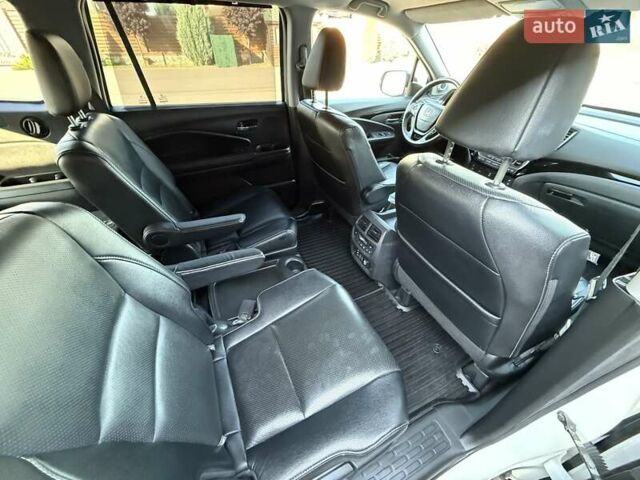 Белый Хонда Пилот, объемом двигателя 3.47 л и пробегом 74 тыс. км за 24300 $, фото 66 на Automoto.ua