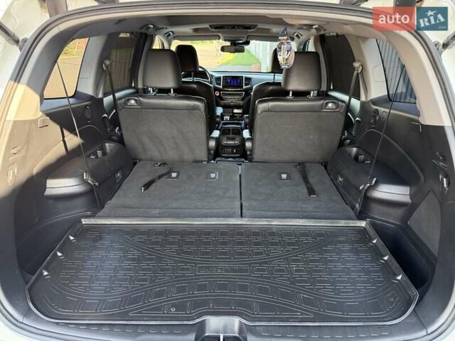 Белый Хонда Пилот, объемом двигателя 3.47 л и пробегом 74 тыс. км за 24300 $, фото 82 на Automoto.ua