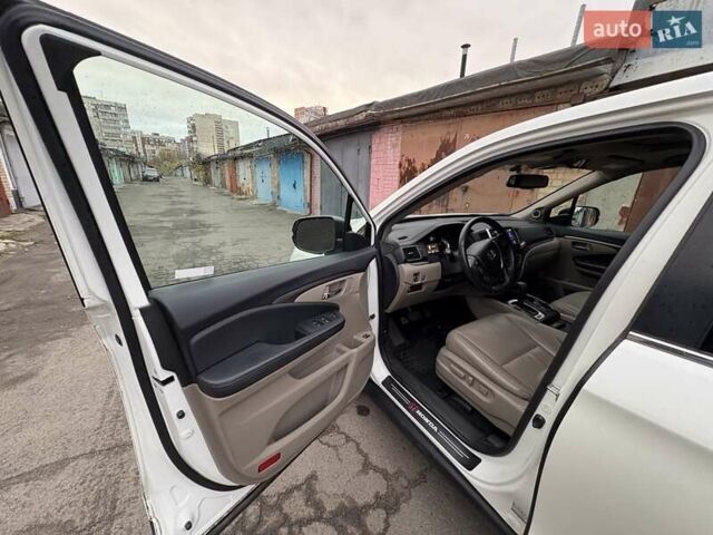 Белый Хонда Пилот, объемом двигателя 3.5 л и пробегом 125 тыс. км за 20500 $, фото 12 на Automoto.ua