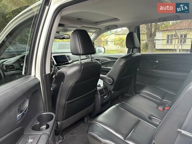 Білий Хонда Пілот, об'ємом двигуна 3.47 л та пробігом 190 тис. км за 20900 $, фото 12 на Automoto.ua
