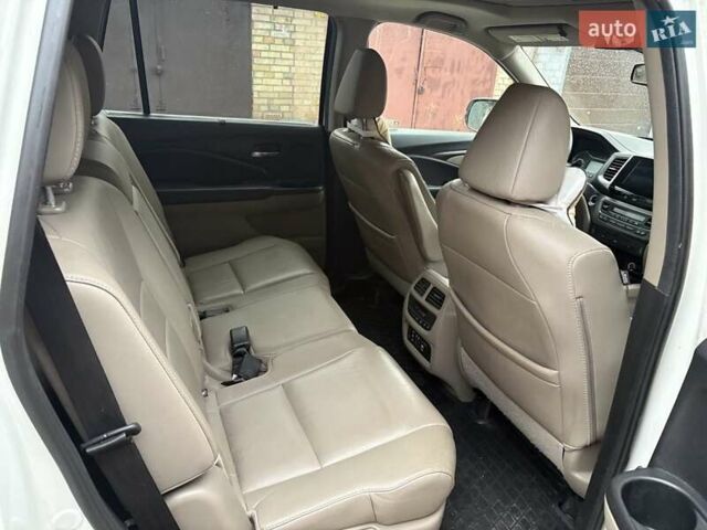 Белый Хонда Пилот, объемом двигателя 3.5 л и пробегом 125 тыс. км за 20500 $, фото 17 на Automoto.ua