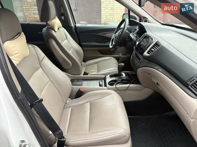 Белый Хонда Пилот, объемом двигателя 3.5 л и пробегом 125 тыс. км за 20500 $, фото 15 на Automoto.ua