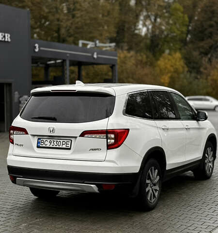 Белый Хонда Пилот, объемом двигателя 3.5 л и пробегом 20 тыс. км за 32000 $, фото 4 на Automoto.ua