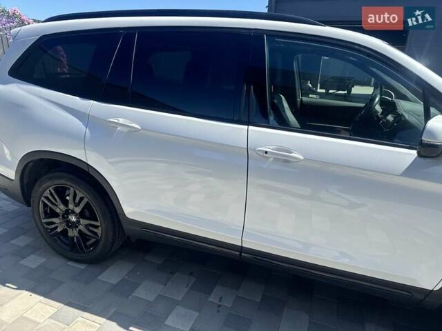 Білий Хонда Пілот, об'ємом двигуна 3.47 л та пробігом 51 тис. км за 34000 $, фото 28 на Automoto.ua