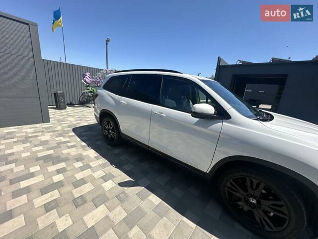 Білий Хонда Пілот, об'ємом двигуна 3.47 л та пробігом 51 тис. км за 34000 $, фото 98 на Automoto.ua