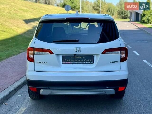 Белый Хонда Пилот, объемом двигателя 3.47 л и пробегом 151 тыс. км за 27000 $, фото 10 на Automoto.ua