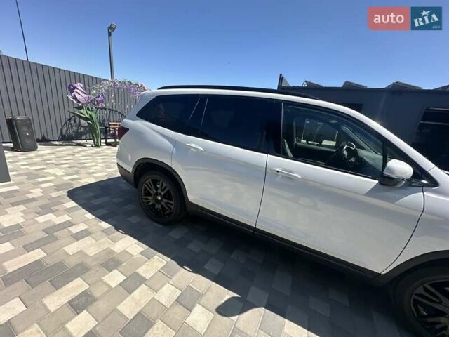 Білий Хонда Пілот, об'ємом двигуна 3.47 л та пробігом 51 тис. км за 34000 $, фото 101 на Automoto.ua