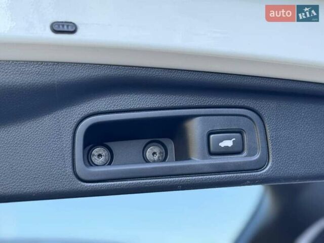 Белый Хонда Пилот, объемом двигателя 3.47 л и пробегом 151 тыс. км за 27000 $, фото 35 на Automoto.ua