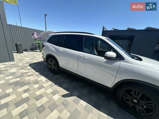 Білий Хонда Пілот, об'ємом двигуна 3.47 л та пробігом 51 тис. км за 34000 $, фото 99 на Automoto.ua