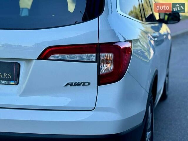 Белый Хонда Пилот, объемом двигателя 3.47 л и пробегом 151 тыс. км за 27000 $, фото 15 на Automoto.ua