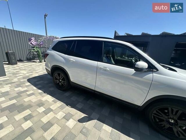 Білий Хонда Пілот, об'ємом двигуна 3.47 л та пробігом 51 тис. км за 34000 $, фото 100 на Automoto.ua