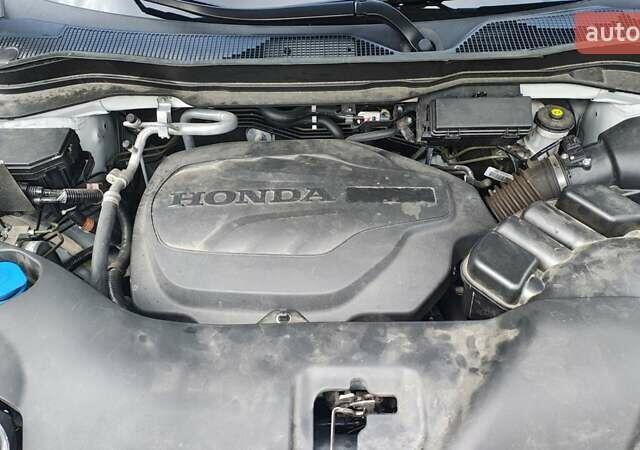 Білий Хонда Пілот, об'ємом двигуна 3.47 л та пробігом 86 тис. км за 31200 $, фото 19 на Automoto.ua