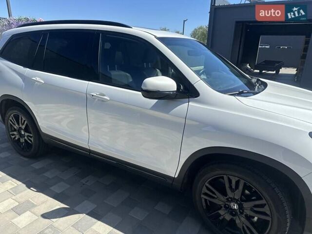 Білий Хонда Пілот, об'ємом двигуна 3.47 л та пробігом 51 тис. км за 34000 $, фото 24 на Automoto.ua