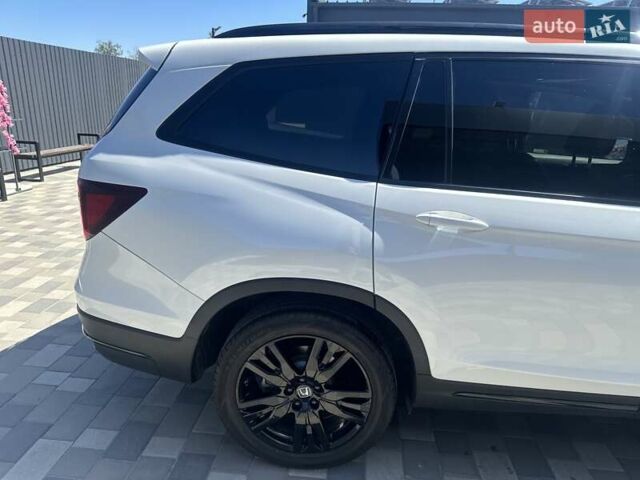 Білий Хонда Пілот, об'ємом двигуна 3.47 л та пробігом 51 тис. км за 34000 $, фото 33 на Automoto.ua