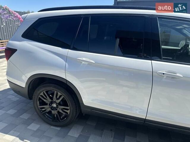 Білий Хонда Пілот, об'ємом двигуна 3.47 л та пробігом 51 тис. км за 34000 $, фото 30 на Automoto.ua