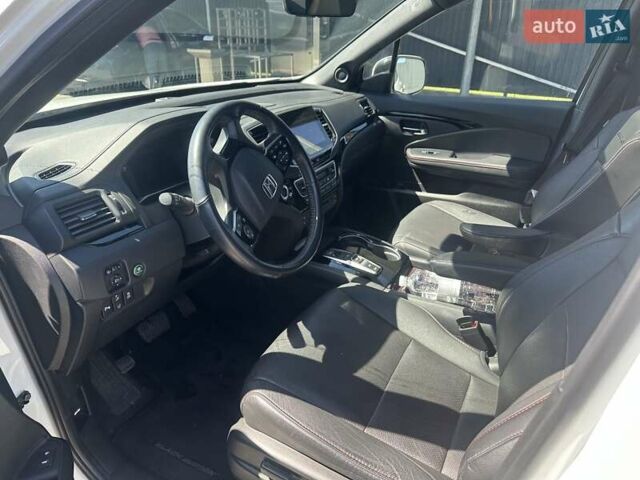 Білий Хонда Пілот, об'ємом двигуна 3.47 л та пробігом 51 тис. км за 34000 $, фото 129 на Automoto.ua