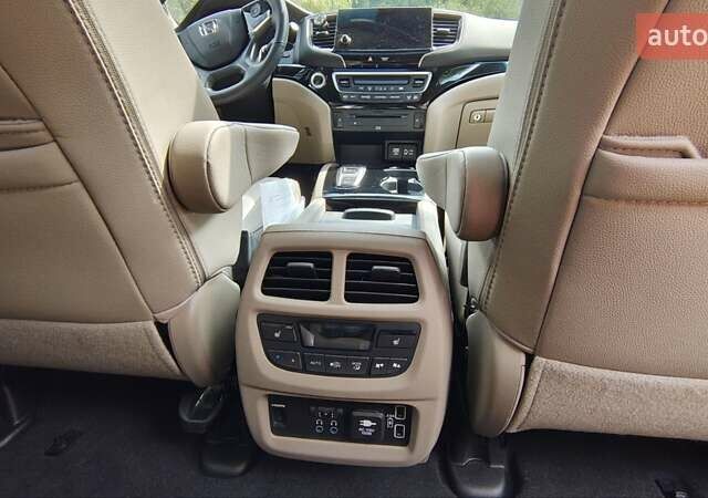 Білий Хонда Пілот, об'ємом двигуна 3.47 л та пробігом 86 тис. км за 31200 $, фото 12 на Automoto.ua