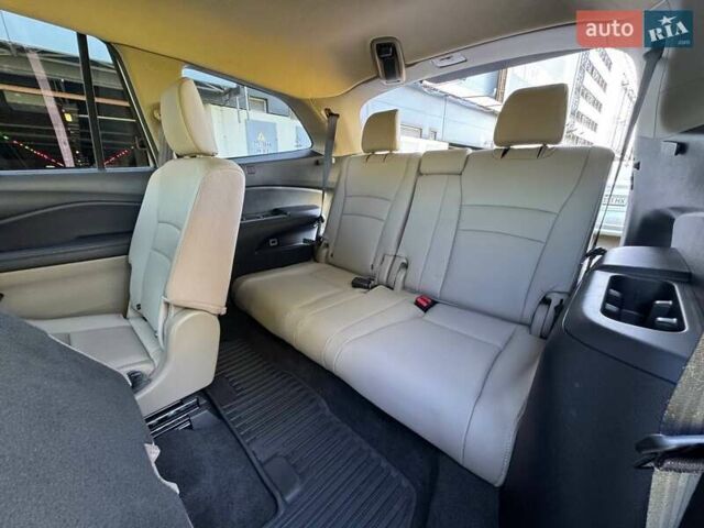 Белый Хонда Пилот, объемом двигателя 3.47 л и пробегом 151 тыс. км за 27000 $, фото 28 на Automoto.ua